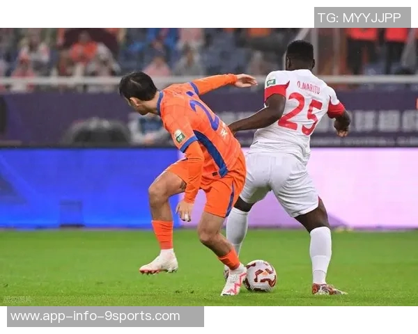 泰山中卫洛佩斯全场表现低迷对抗与争顶数据惨淡引发关注 泰山中卫洛佩斯全场表现低迷对抗与争顶数据惨淡引发关注